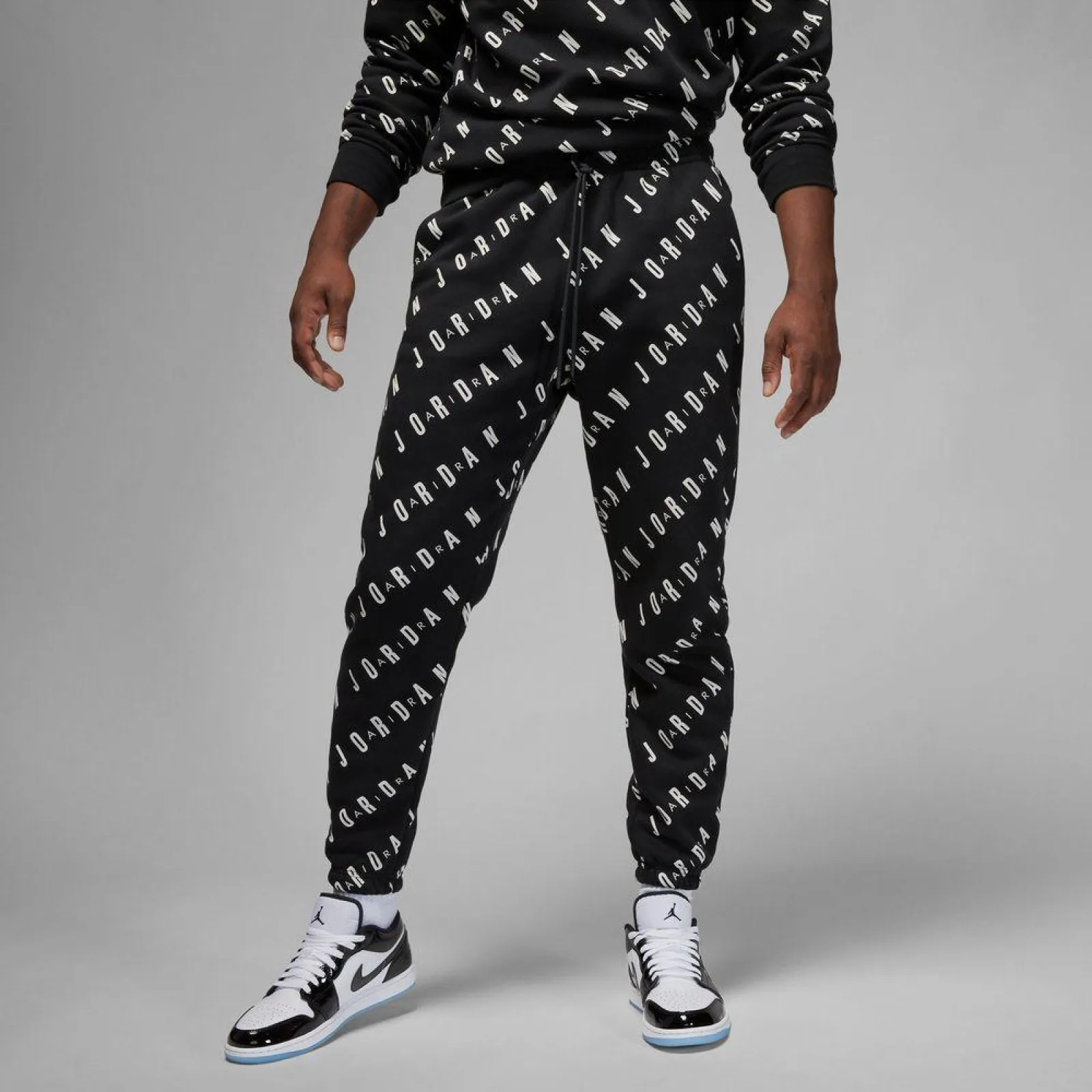 Air Jordan Essentials Graphic Black Fleece Pants