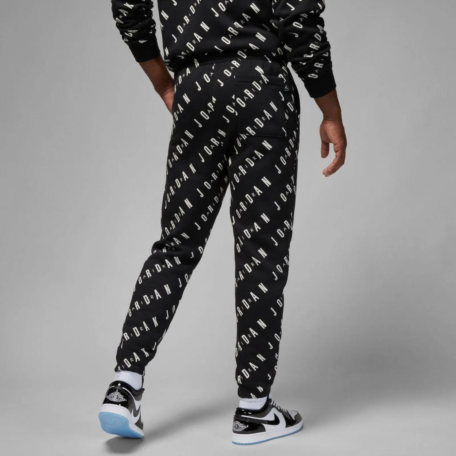 Air Jordan Essentials Graphic Black Fleece Pants