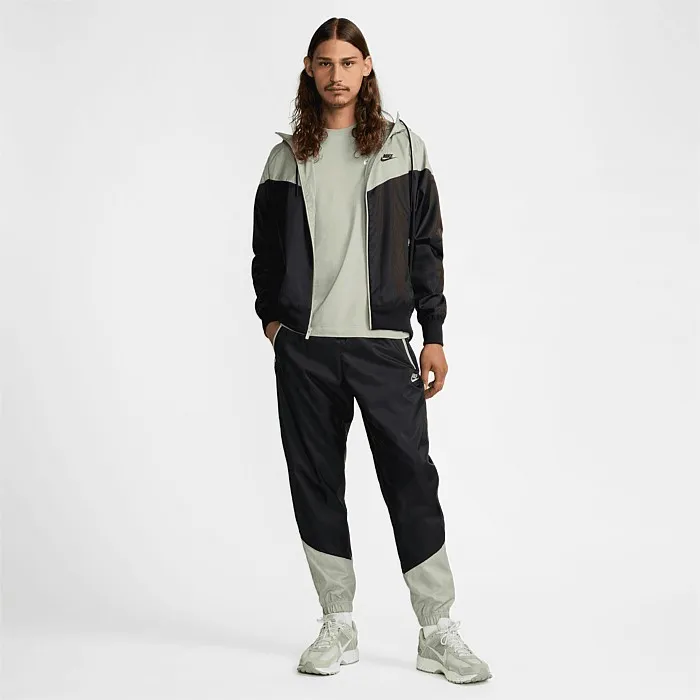 Hooded Windrunner Jacket