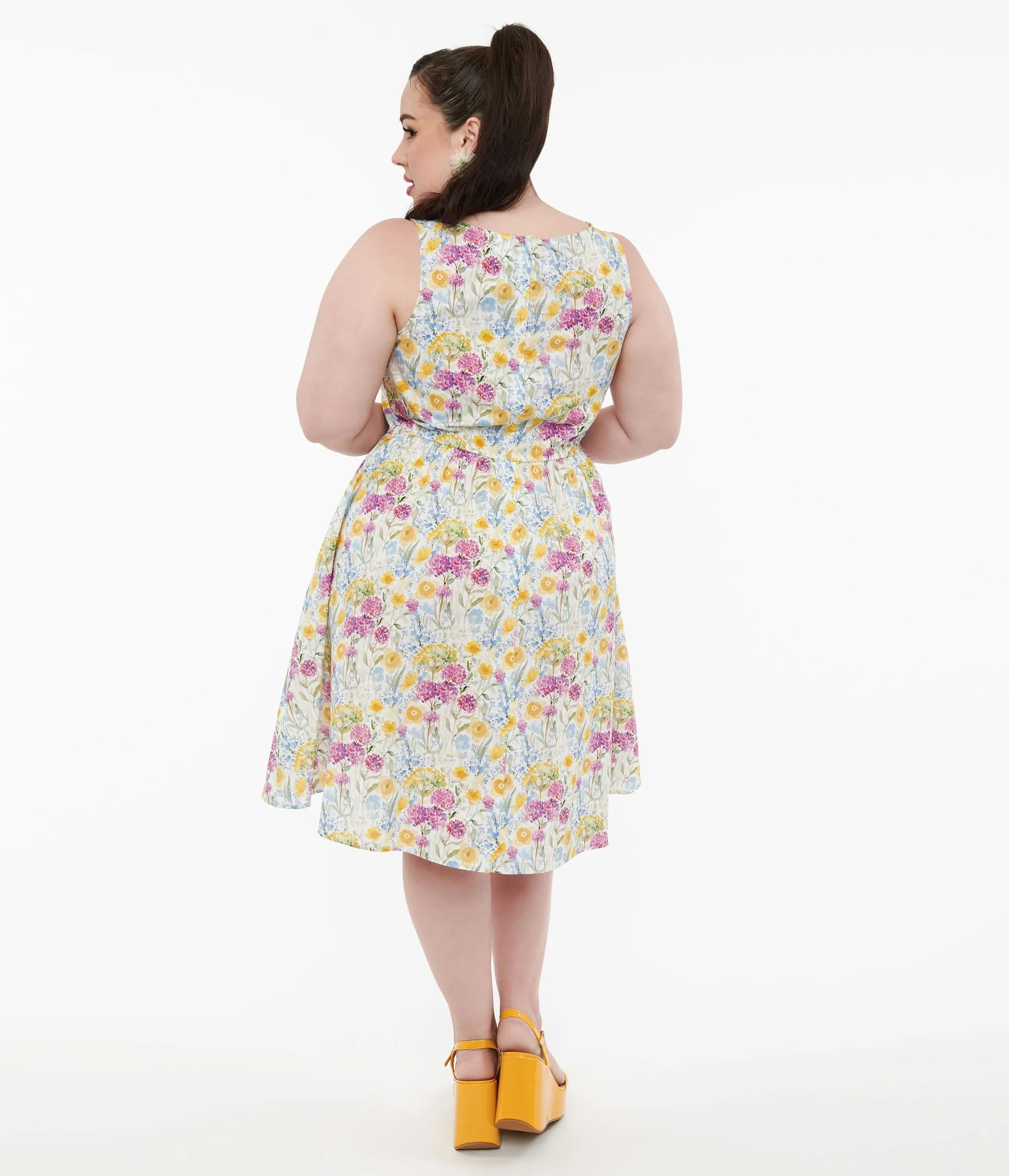 Plus Size Vintage Style Wildflower Swing Dress