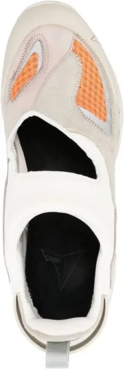 ROA Neutrals Rozes Slip-On Sneakers