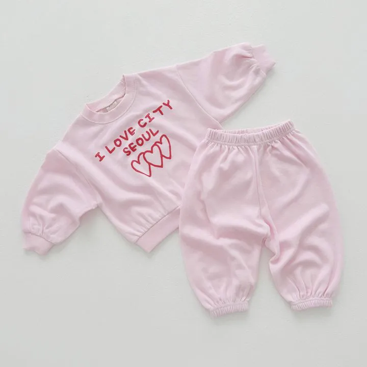 Wholesale Baby Girls and Boys 2-Piece Sets: Love Heart Tops and Solid Color Pants