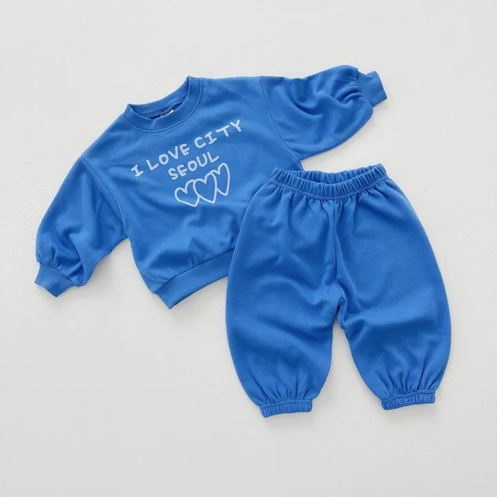 Wholesale Baby Girls and Boys 2-Piece Sets: Love Heart Tops and Solid Color Pants